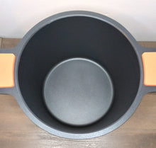 Lade das Bild in den Galerie-Viewer, Topf, hoher Kochtopf, druckgegossenem Aluminium mit Deckel aus Glas, BRA,ø 28 cm