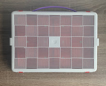 Lade das Bild in den Galerie-Viewer, Magnetspiel, Magnettafel mit farbigen Buchstaben, Magnetic Letter