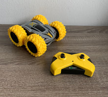Lade das Bild in den Galerie-Viewer, Ferngesteuertes Auto Silverlit Exost Auto 360 Cross