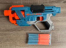 Lade das Bild in den Galerie-Viewer, NERF Elite 2.0 Commander RD-6 Blaster, 12 Nerf Darts
