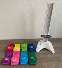Lade das Bild in den Galerie-Viewer, Twister Air Spiel, AR Twister App Spiel, Hasbro

