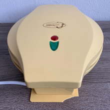 Lade das Bild in den Galerie-Viewer, Donut Maker im Retro Design, Bestron
