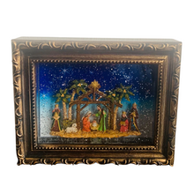 Lade das Bild in den Galerie-Viewer, Konstsmide LED Bilderrahmen mit Krippe, wassergefüllt, 24,5x5,5x19,5cm
