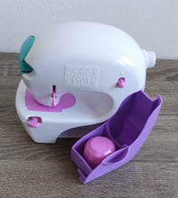 Lade das Bild in den Galerie-Viewer, Nähmaschine Cool MAKER Stich n Style Fashion Studio
