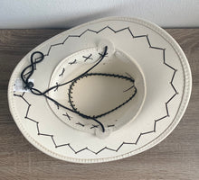 Lade das Bild in den Galerie-Viewer, Cowboy Hut, Kopfbedeckung
