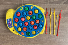 Lade das Bild in den Galerie-Viewer, Spiel Let´s Go Fishin´, Brettspiel, Angelspiel
