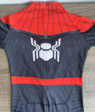 Lade das Bild in den Galerie-Viewer, Kinderkostüm Kostüm Spiderman, 100
